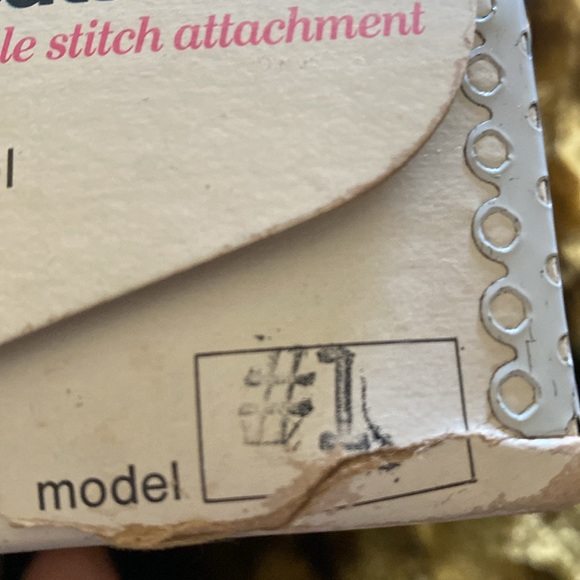 Greist Buttonholer Vintage with Original Box Model #1 - Picture 16 of 16